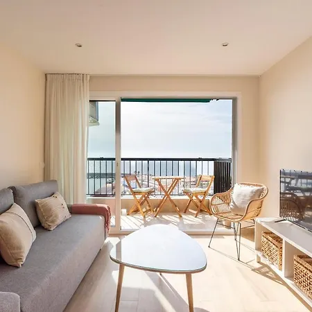 Apartment Port And *